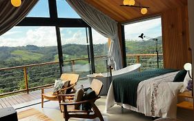 Cabana Nórdica com Maravilhosa Vista da Serra